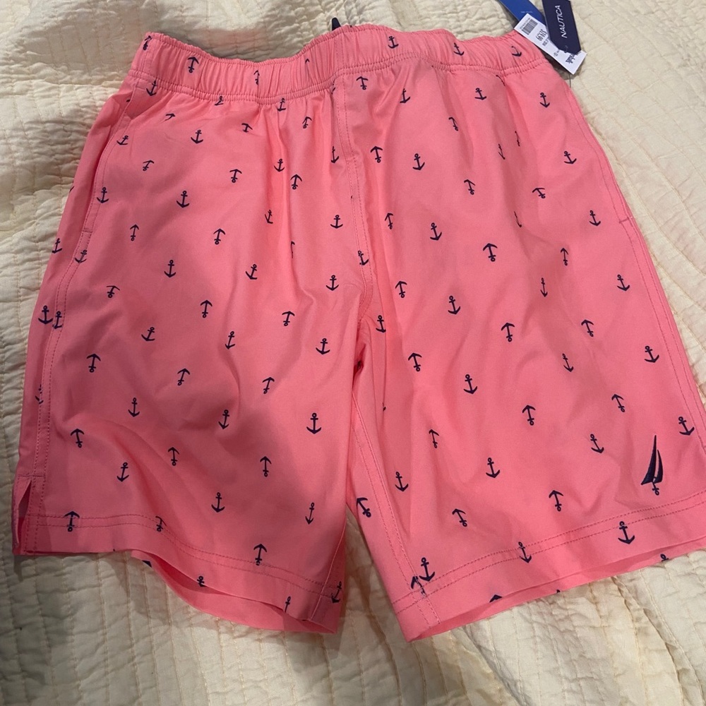 Men’s swim shorts
